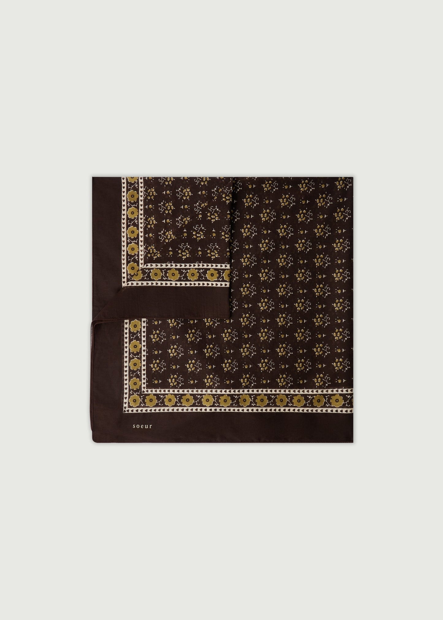 Classic Scarf in Brown from Soeur