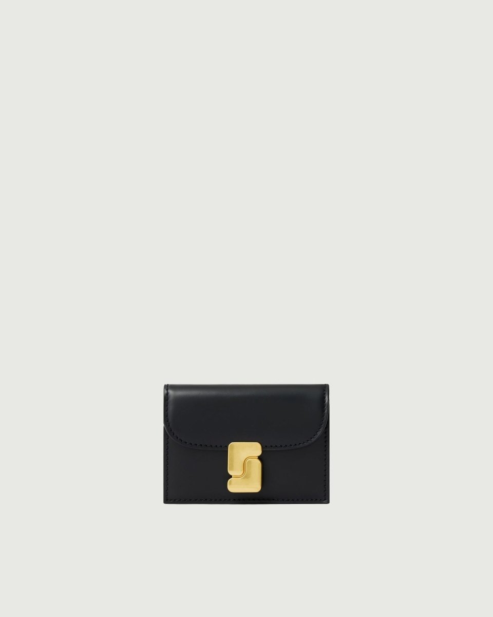Aube Cardholder in black from SOEUR at Edito boutique Aube Cardholder in black from SOEUR at Edito boutique
