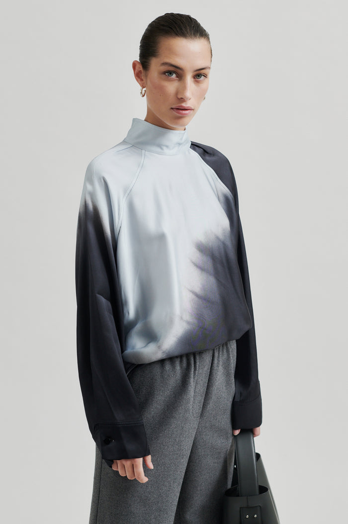 Dippie Blouse in Skywriting from Second Female