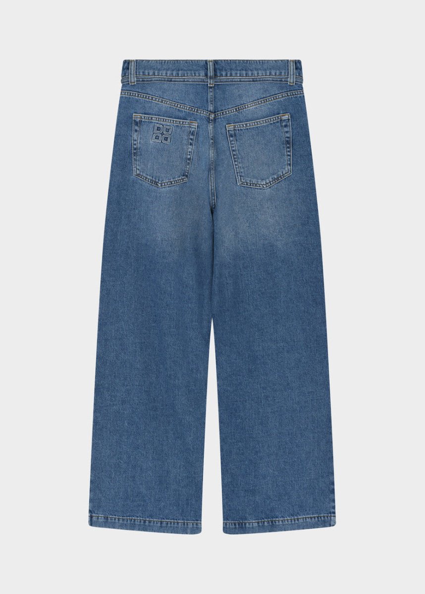 Elijah Jeans in Medium Blue from DAY BIRGER ET MIKKELSEN at Edito boutique