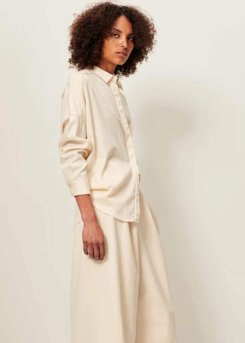 Lady D Shirt in Fleur de Sel from SESSUN at Edito boutique