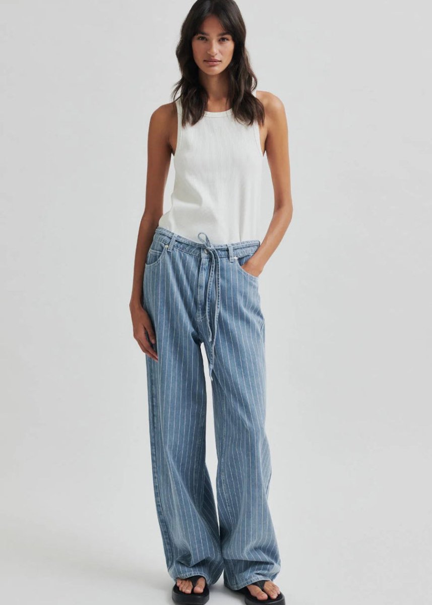 Layne Jeans in Blue Stripe from SECOND FEMALE at Edito boutique Layne Jeans in Blue Stripe from SECOND FEMALE at Edito boutique