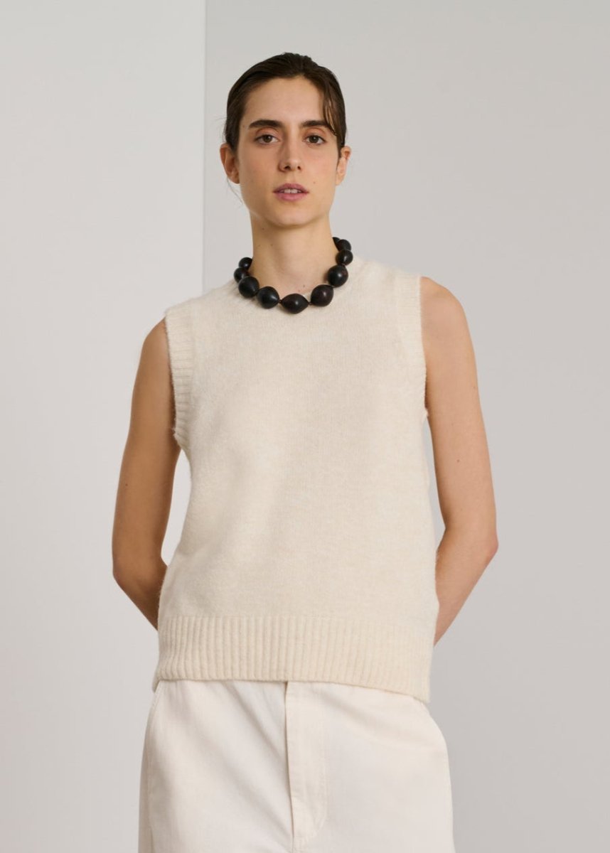 Namaste Pullover in Ecru from SOEUR at Edito boutique Namaste Pullover in Ecru from SOEUR at Edito boutique