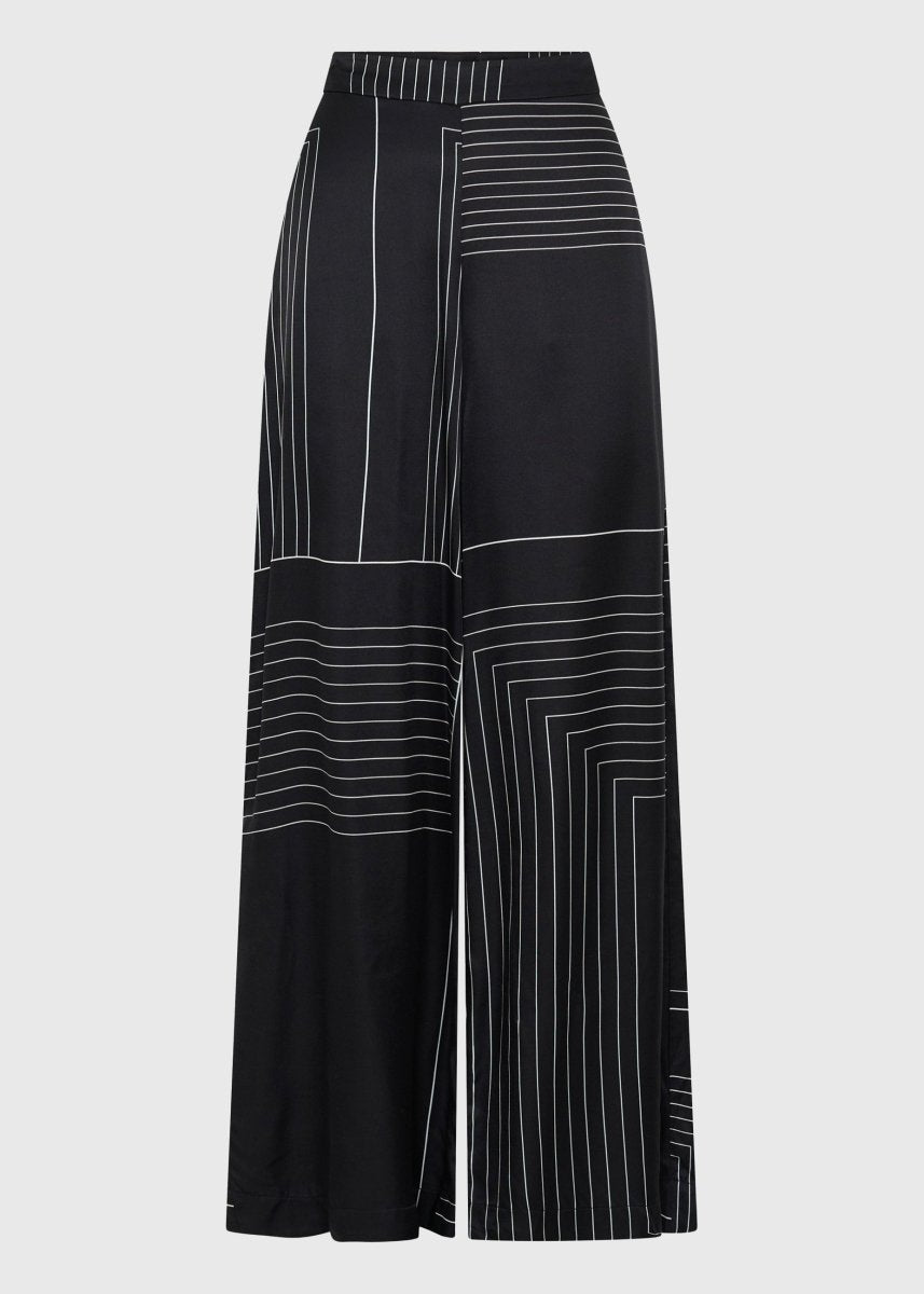 Priya Pant in Black from MORRISON at Edito boutique