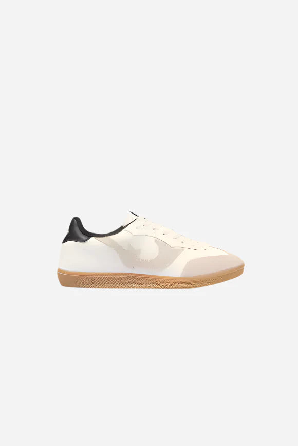 Sneakers at Edito Boutique