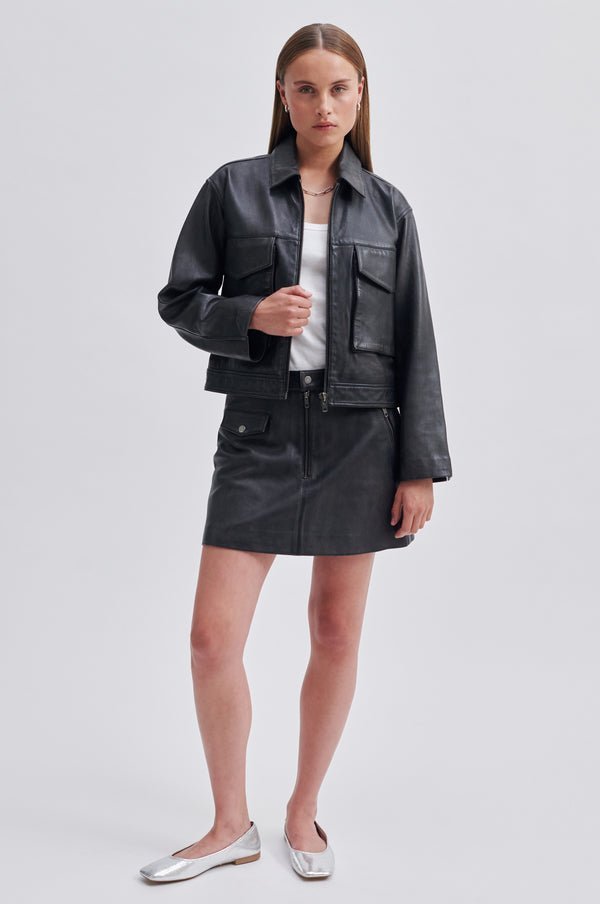 Mini Skirts - Edito Boutique
