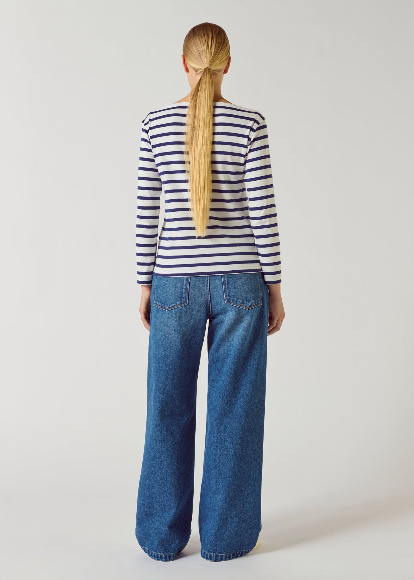Katy T-shirt in White/Navy from Soeur