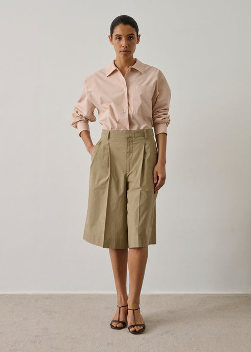 Imogen Bermuda Shorts in Sand from Soeur