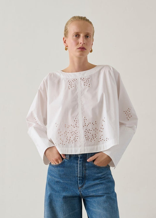 Hansel Shirt in White from Soeur