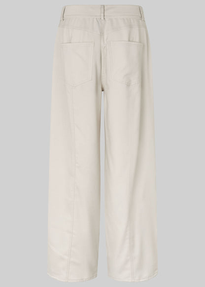 Amaze Cargo Trousers in Beige from Second Female