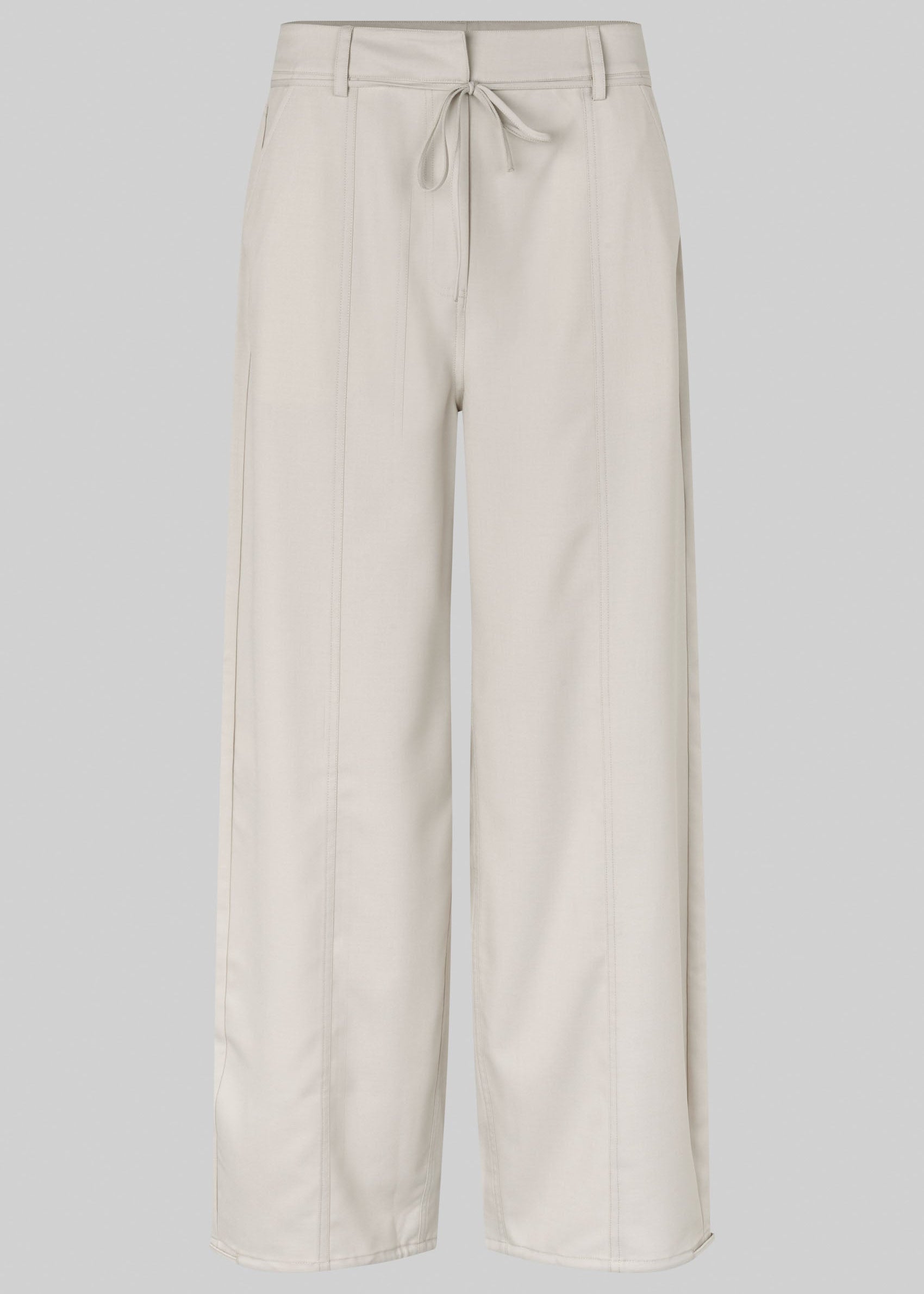 Amaze Cargo Trousers in Beige from Second Female