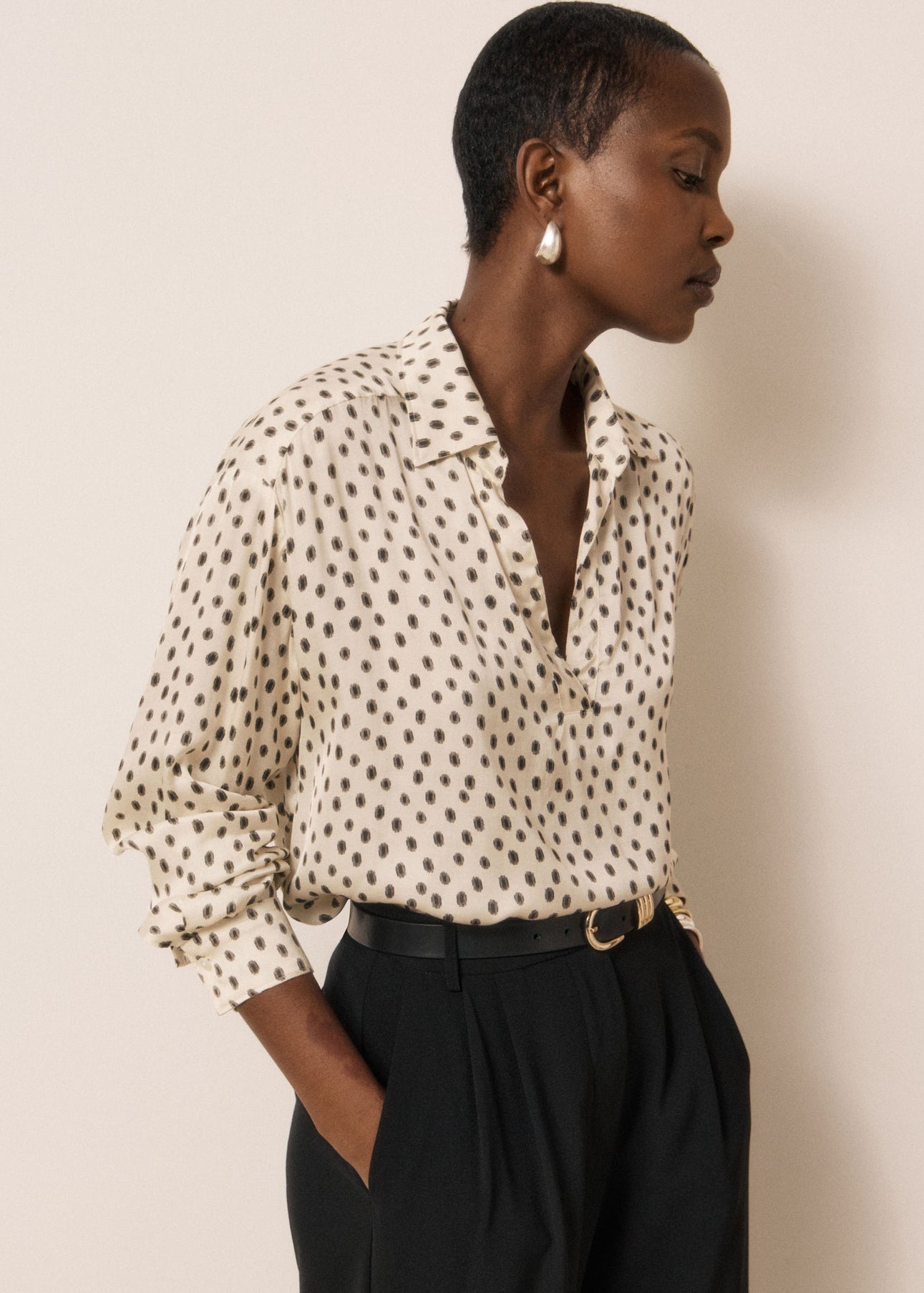 Chorus Blouse in White/Black from Hartford