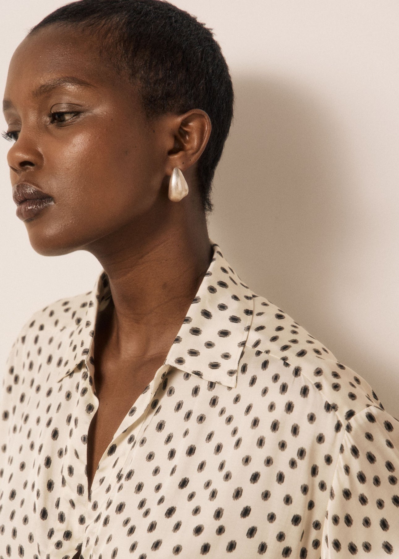 Chorus Blouse in White/Black from Hartford