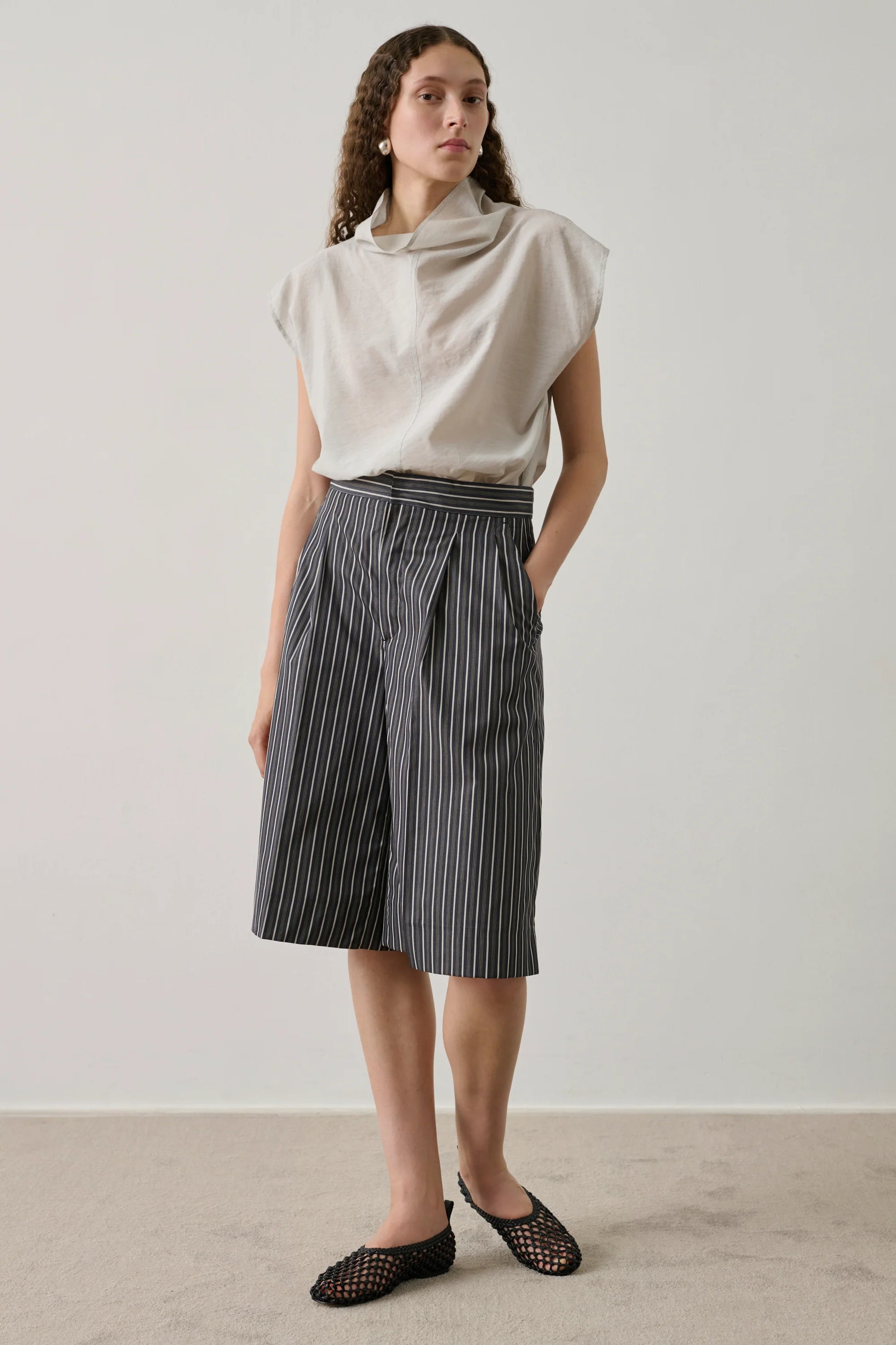 Izumi Blouse in Light Gray from Soeur