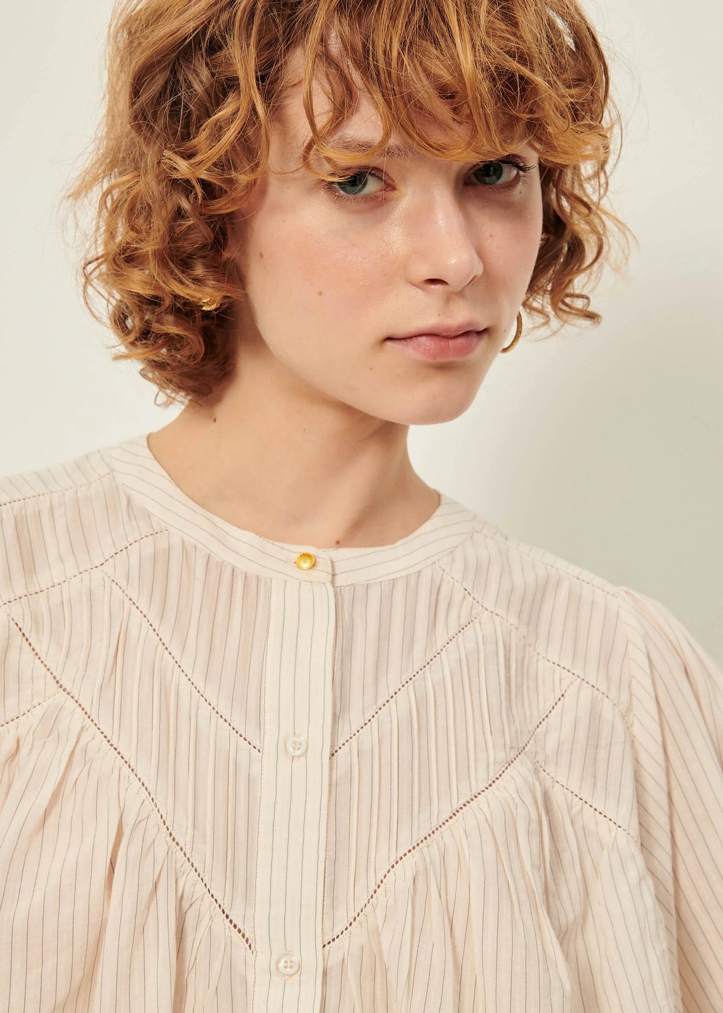 Savi Blouse in Sandblack from Sessun