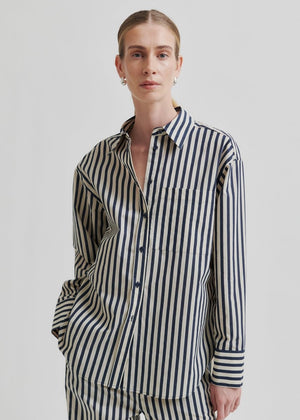 Aila Shirt in Trenchcoat from SECOND FEMALE at Edito boutique