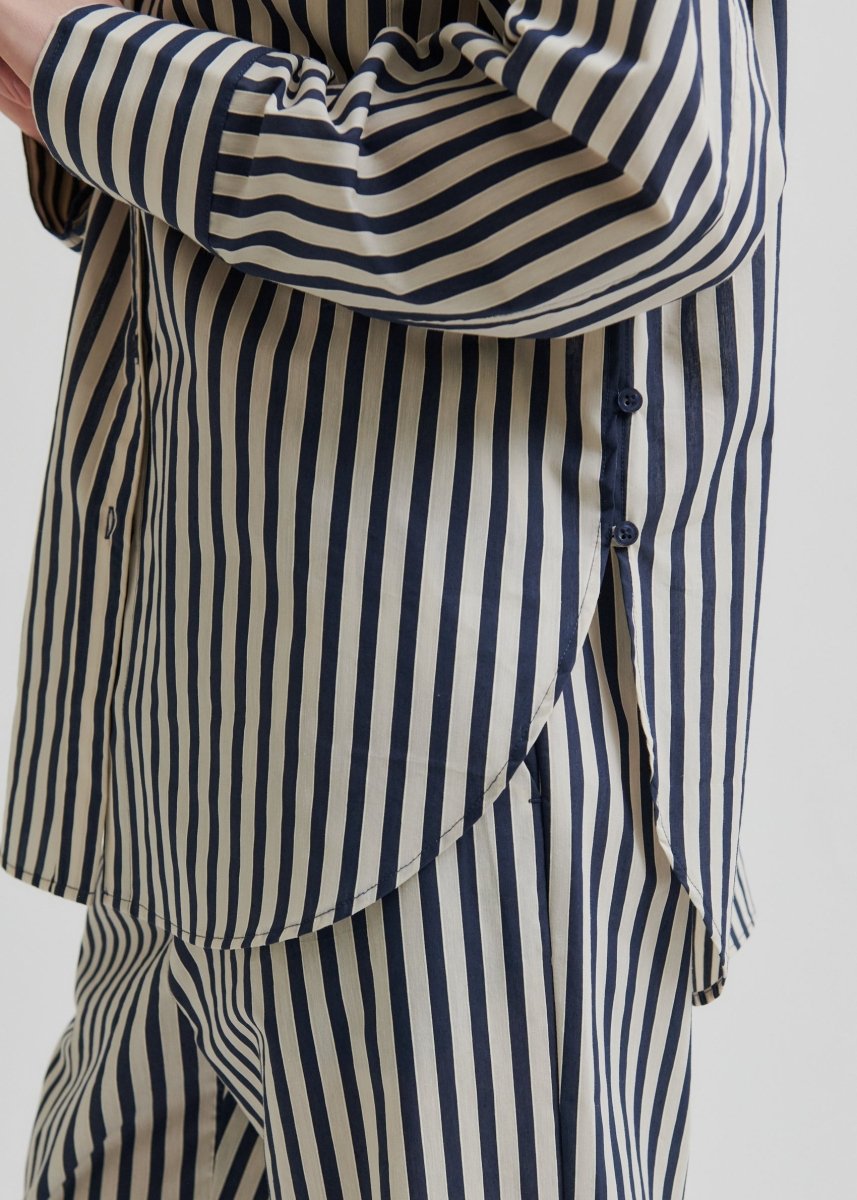 Aila Shirt in Trenchcoat from SECOND FEMALE at Edito boutique