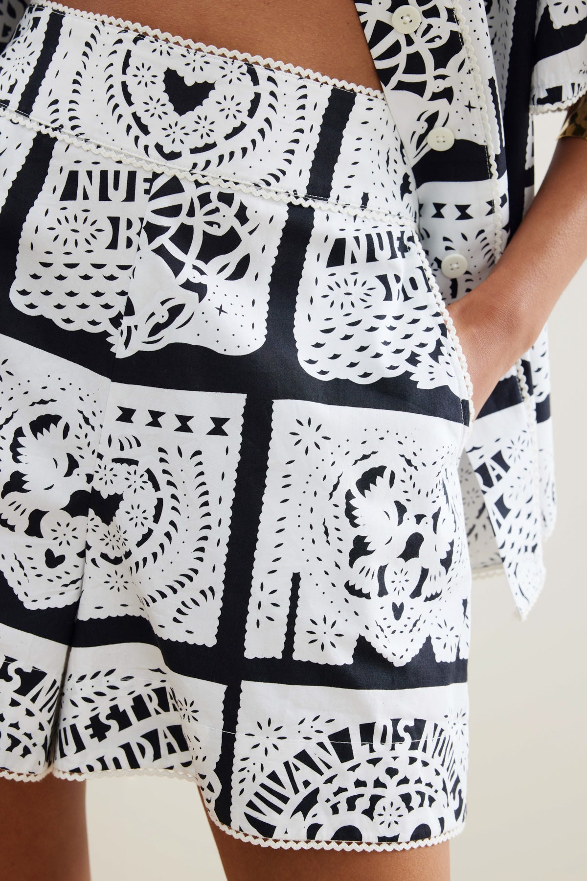 Binnywear Nuestra Boda Shorts in black White