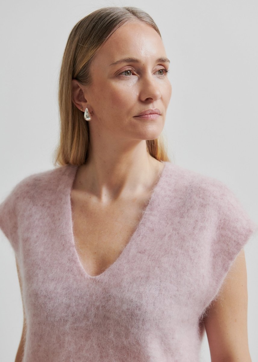 Camryn Knit Vest in Rose from SECOND FEMALE at Edito boutique