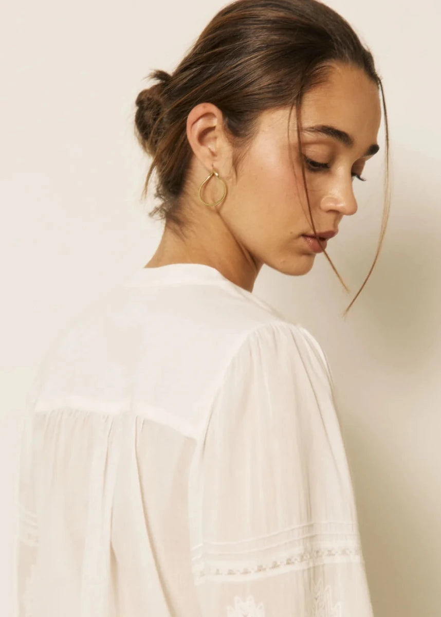 Charly Shirt in Ecru from HARTFORD at Edito Boutique