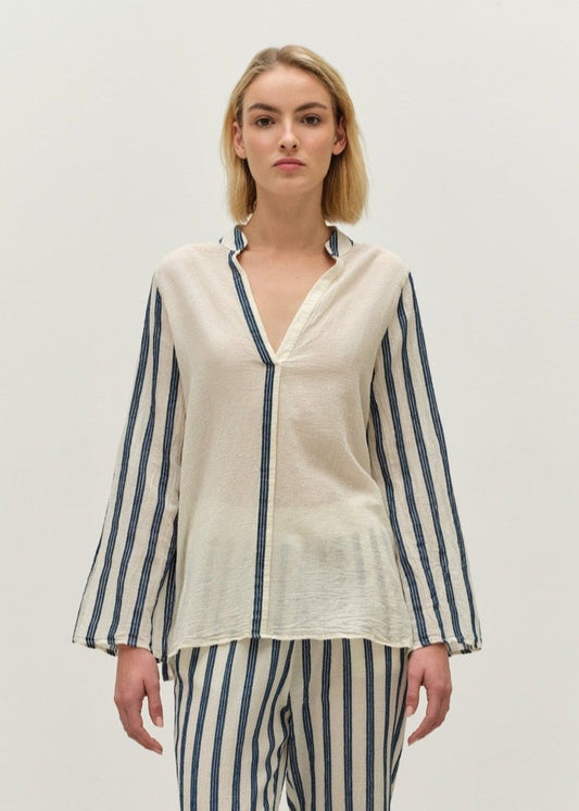 Chummy Top in Ecru/Navy from DEVOTION TWINS at Edito boutique