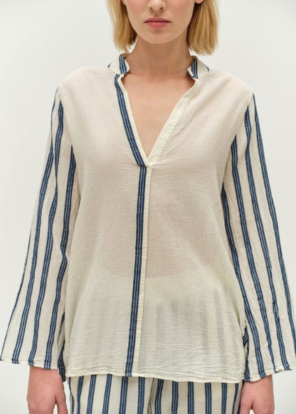 Chummy Top in Ecru/Navy from DEVOTION TWINS at Edito boutique