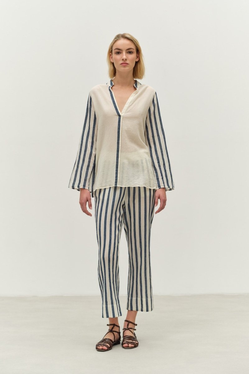 Chummy Top in Ecru/Navy from DEVOTION TWINS at Edito boutique