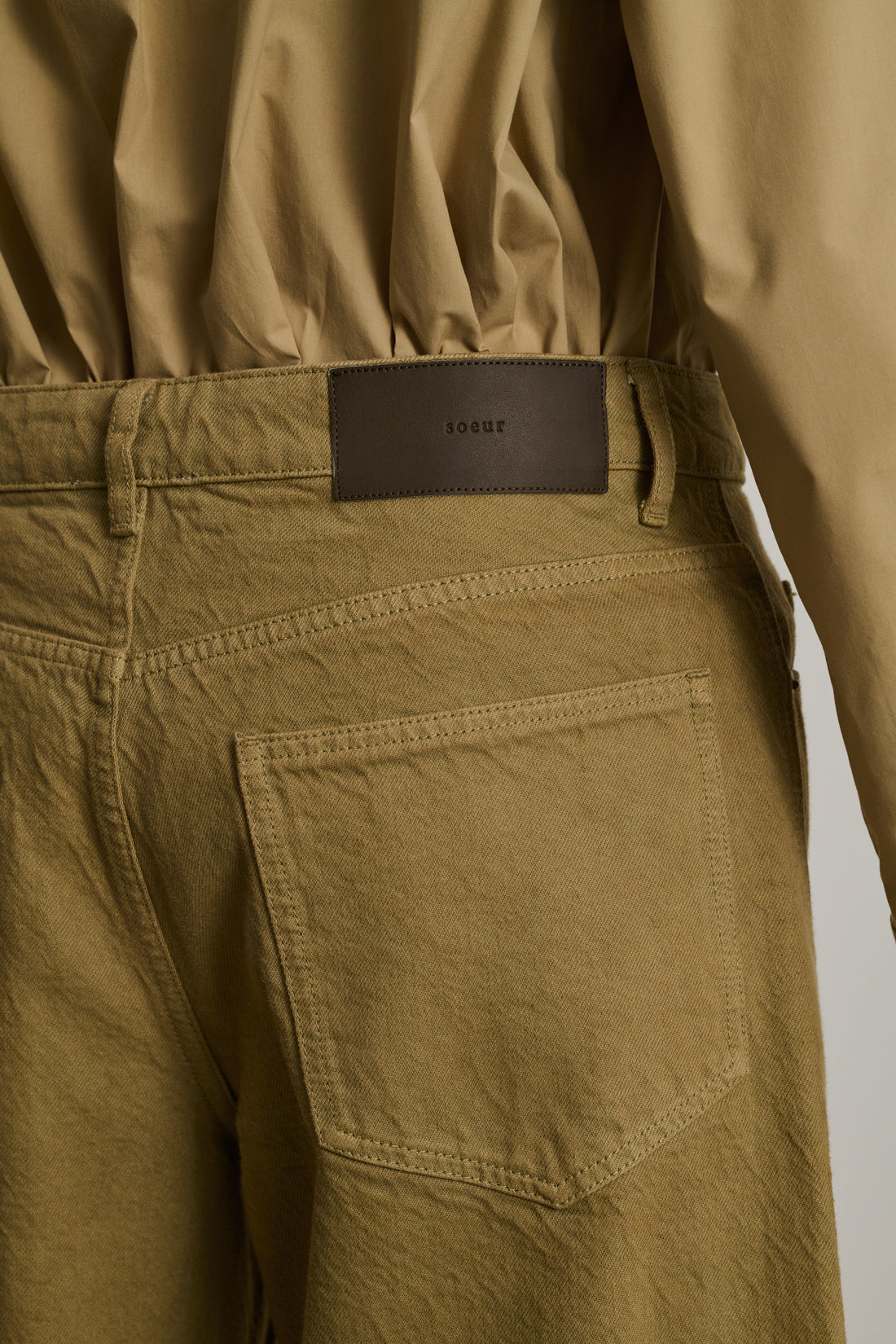 Eliott Jeans in Beige from Soeur