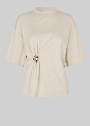 Enora Brooch Tee in Beige from SECOND FEMALE at Edito Boutique