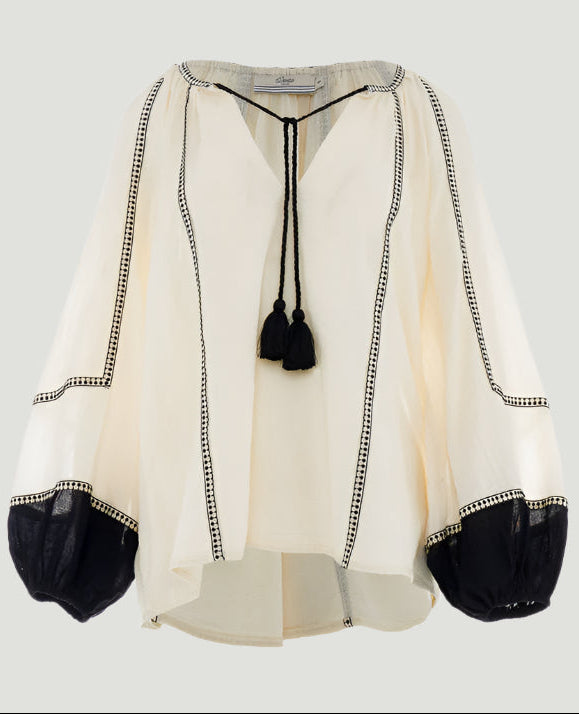 Epilogue Blouse in Off-White / Black from Devotion Twins at Edito boutique