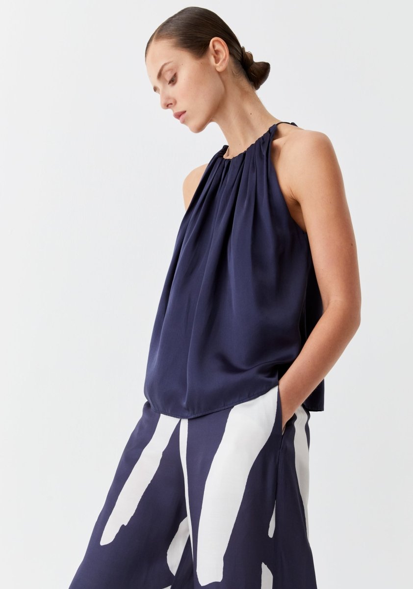 Fredrika Top in NavyMORRISONEdito boutique