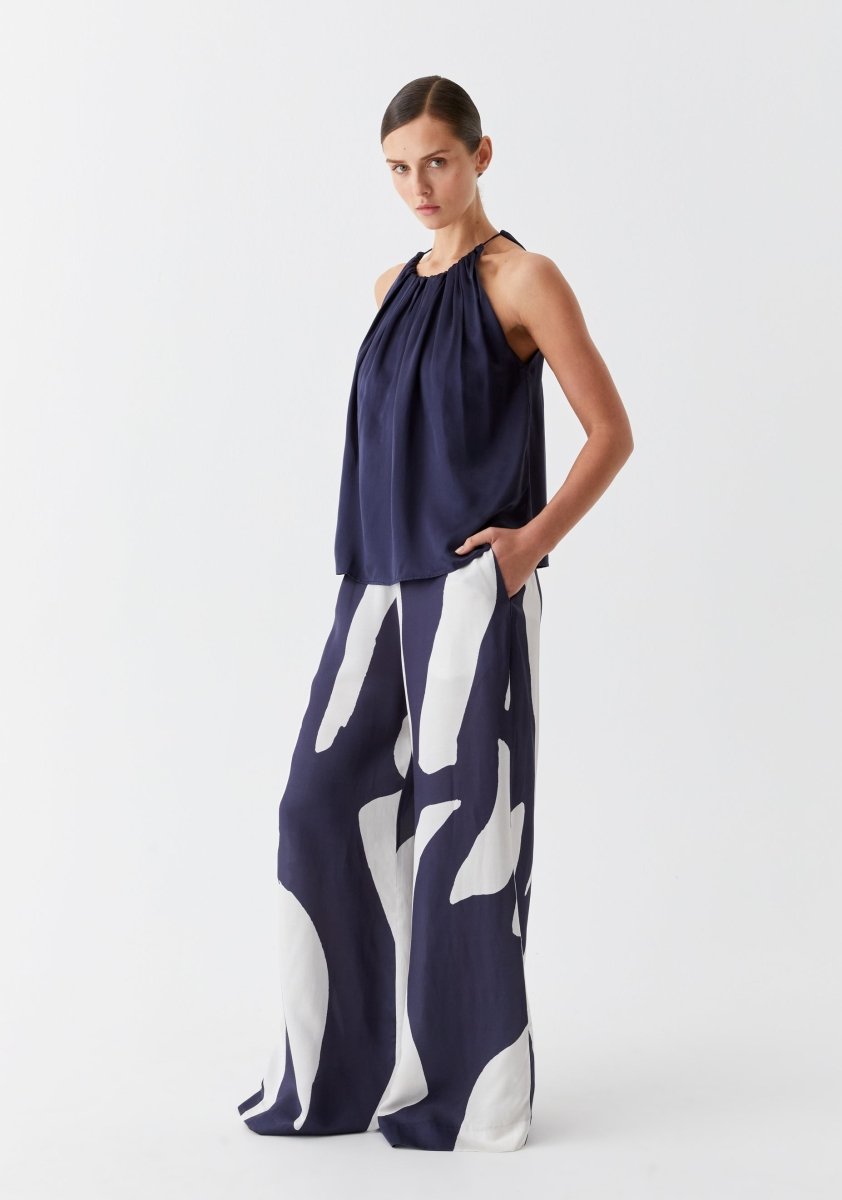 Fredrika Top in NavyMORRISONEdito boutique