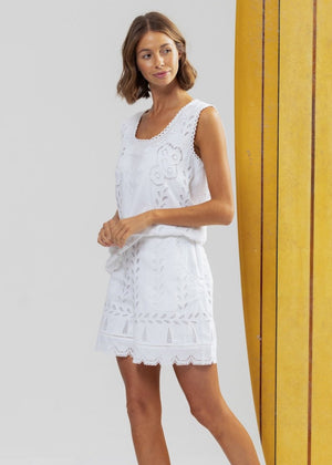 Fresh Mint Shorts in White from BINNYWEAR at Edito boutique