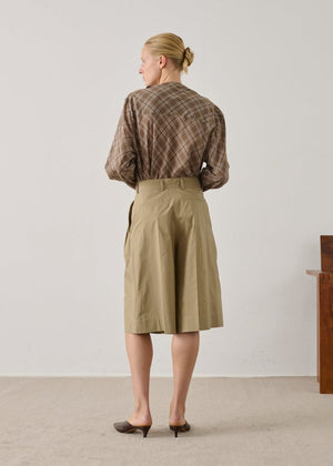 Imogen Bermuda Shorts in Sand from SOEUR at Edito boutique