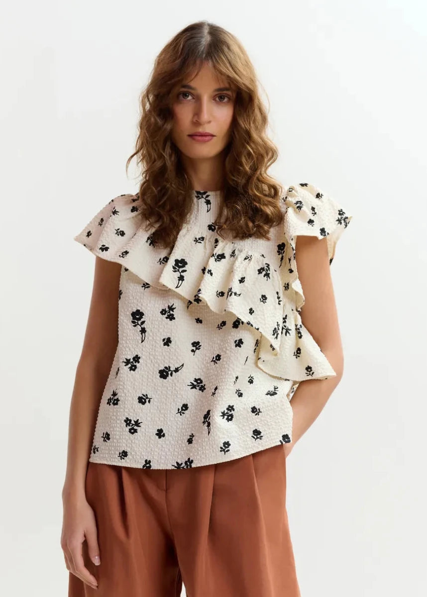 Joojoo Ruffle Top in Off White from ESSENTIEL ANTWERP at Edito Boutique