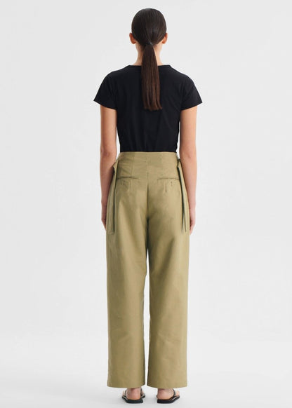 Kai Pant in Moss from Edito boutique at Edito boutique