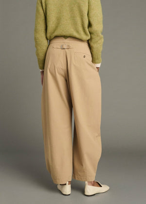 Lambert Pleated Trouser in Beige from SOEUR at Edito Boutique