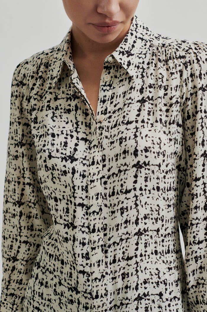 Maluka Dress in French Oak from SECOND FEMALE at Edito boutique