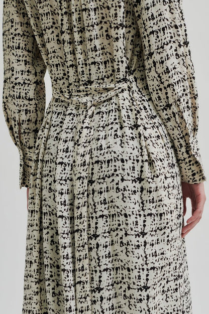 Maluka Dress in French Oak from SECOND FEMALE at Edito boutique