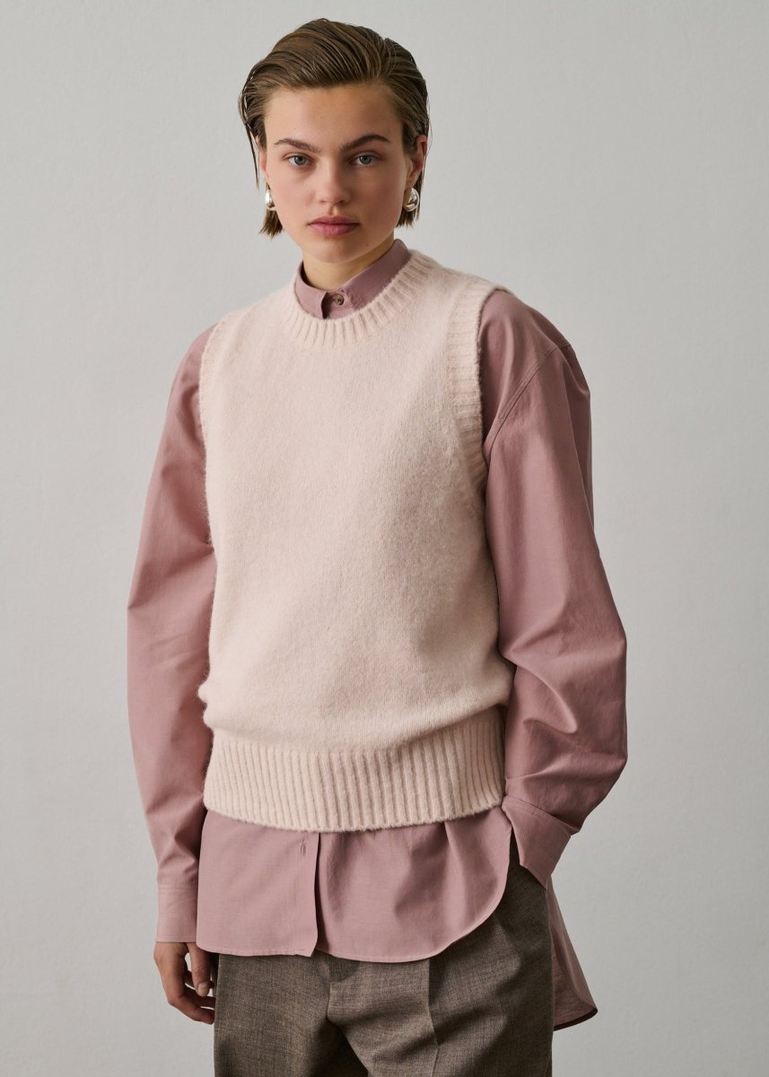 Namaste Pullover in Rose from SOEUR at Edito boutique