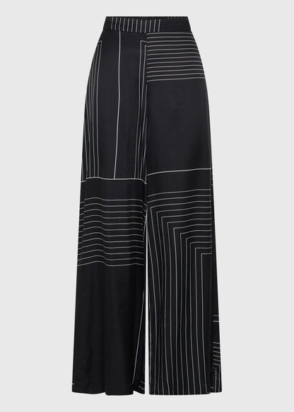 Priya Pant in Black from MORRISON at Edito boutique