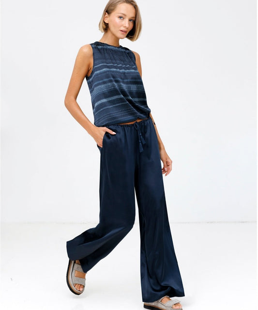 Pump Up Volume Pant in Storm from GO SILK at Edito boutique
