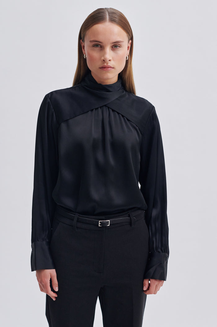 Second female Erina Blouse in Black