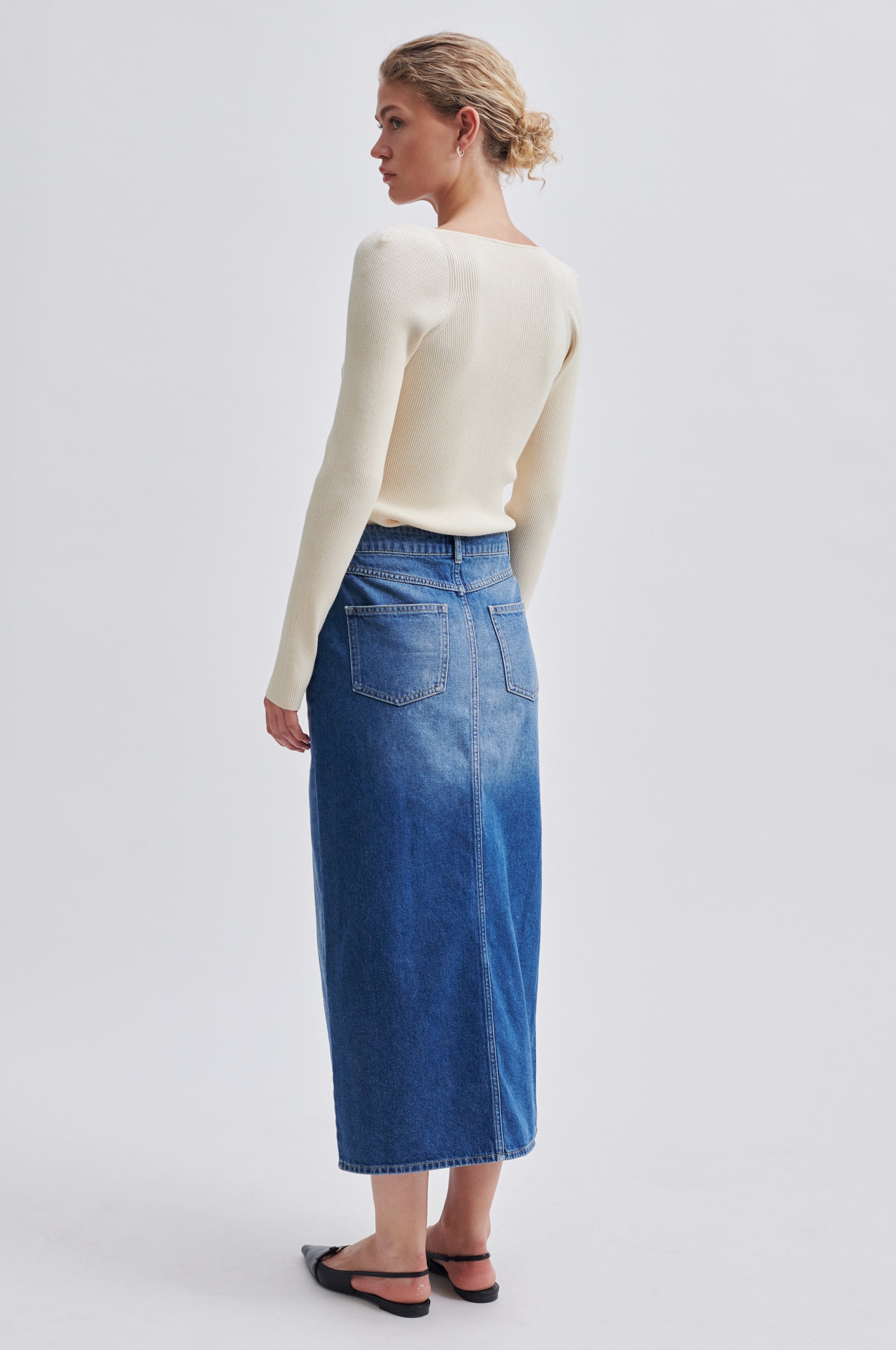 Second Female Kylie Skirt in blue denim at Edito boutique