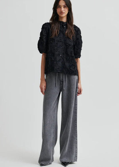 Seena Shirt in Black from SECOND FEMALE at Edito boutique