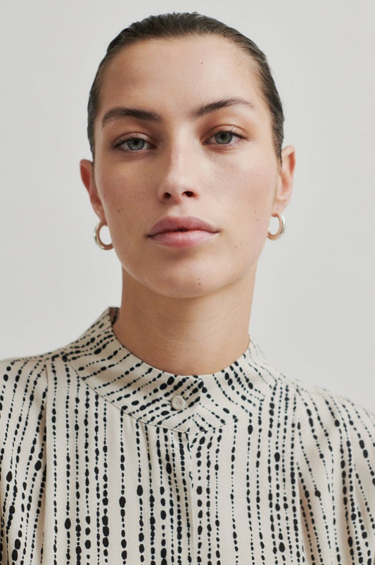 Spot Shirt in Pumice Stone from SECOND FEMALE at Edito boutique