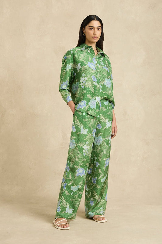 Stevie Shirt in Jungle Green from HANNAH ARTWEAR at Edito boutique