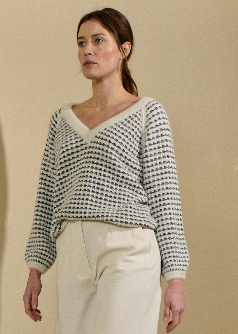 Textured Sweater in Ecru/Black from SITA MURT at Edito boutique