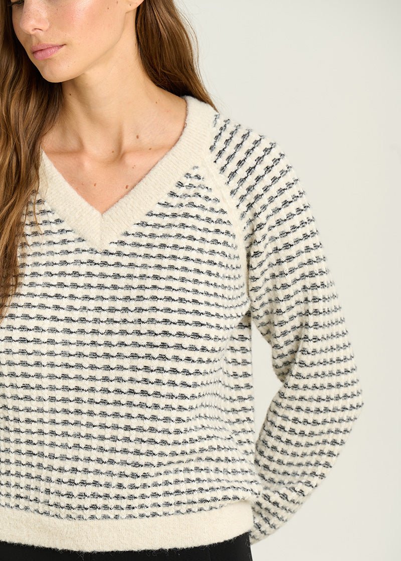 Textured Sweater in Ecru/Black from SITA MURT at Edito boutique