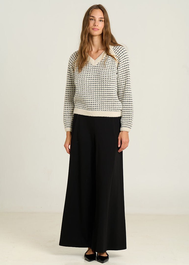 Textured Sweater in Ecru/Black from SITA MURT at Edito boutique